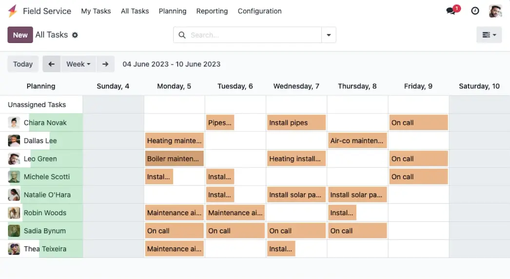 Planning powerhouse. Switch between several views adapted to your needs: get an intuitive overview with Kanban cards, manage your team's tasks in Gantt view, or organize appointments by location using the map.